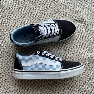 EUC Vans Old Skool Shoes